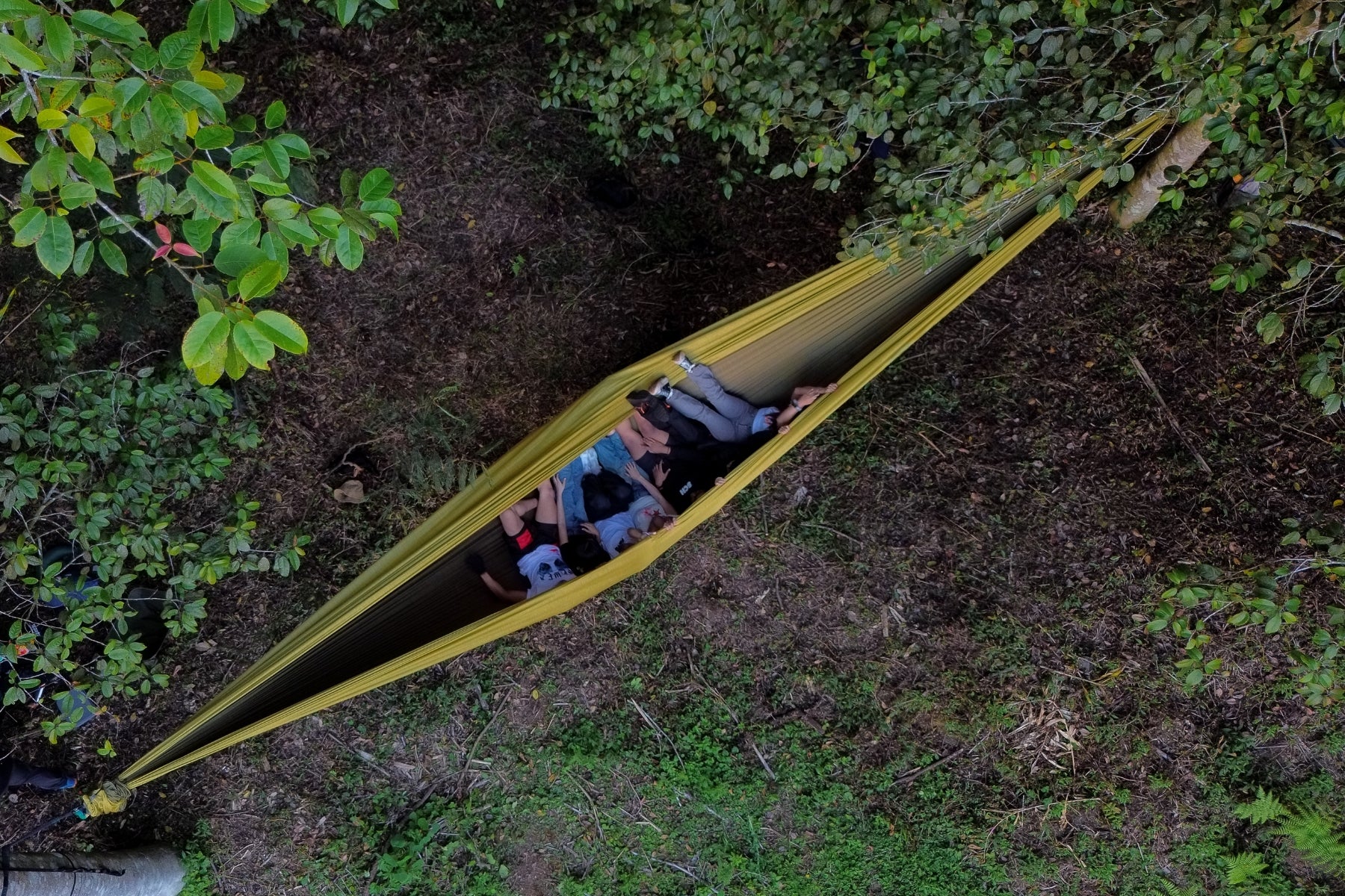 TRAVEL HAMMOCK Mammock – Die riesige Hängematte für Freunde & Familie