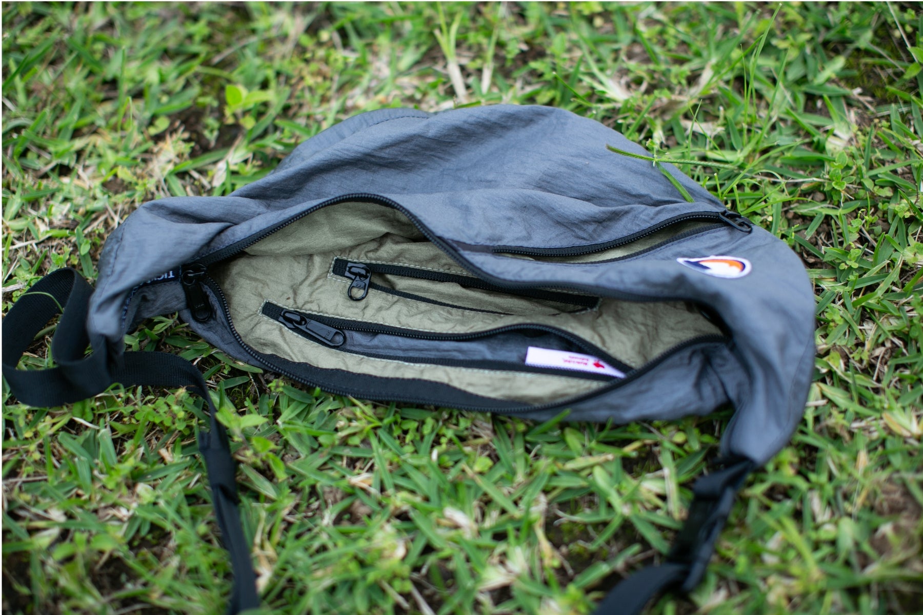 SLING BAG BASIC – Minimalistische Umhängetasche für Alltag & Reisen