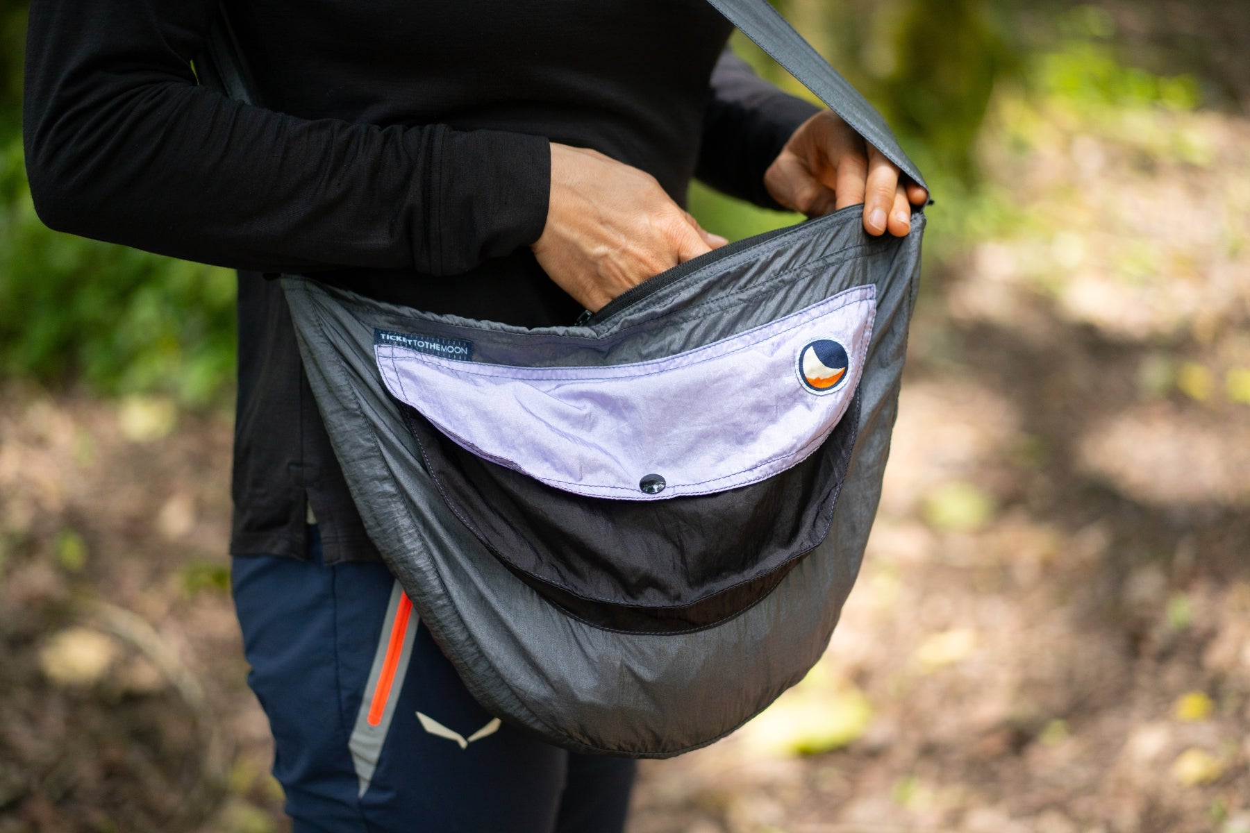 SMILE BAG – ikonische Alltagstasche mit Reißverschluss